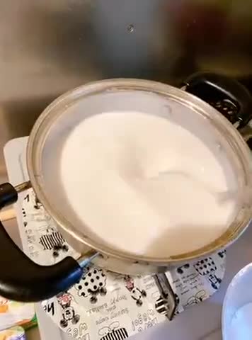 Hình bước làm 5 của món Kem chuối😍