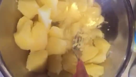 Foto del paso 1 de la receta: Buñuelos de bacalao