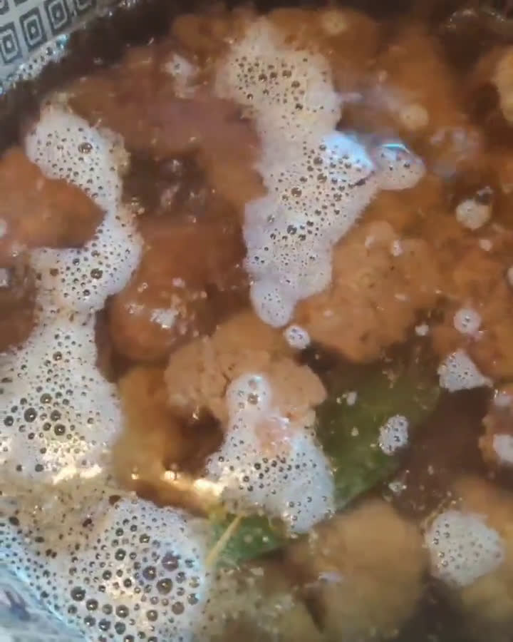 Foto del paso 4 de la receta: Verduras salteadas con seitán casero y brotes (🌱)
