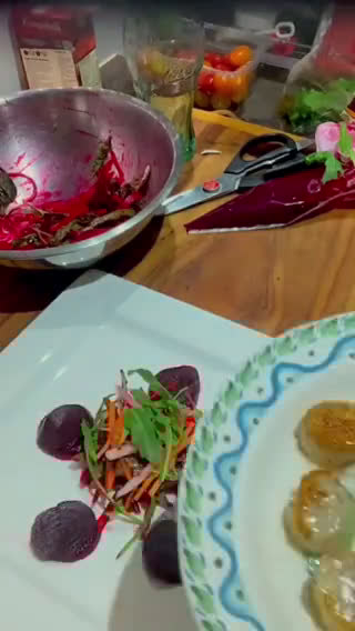 A picture of step 5 of Seared Scallops with Beet Vinaigrette.