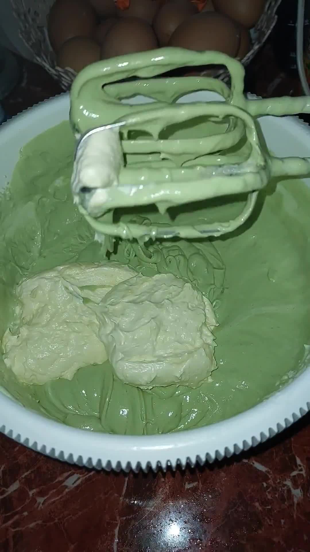 Foto langkah ke 7 dari resep Thailand Butter Cake Pandan.