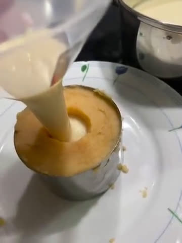 Foto del paso 5 de la receta: Volcán de patata con lava de queso y virutas de jamón