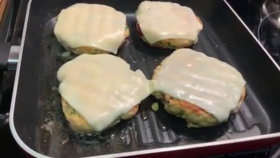 Foto del paso 4 de la receta: Hamburguesas de Salmón