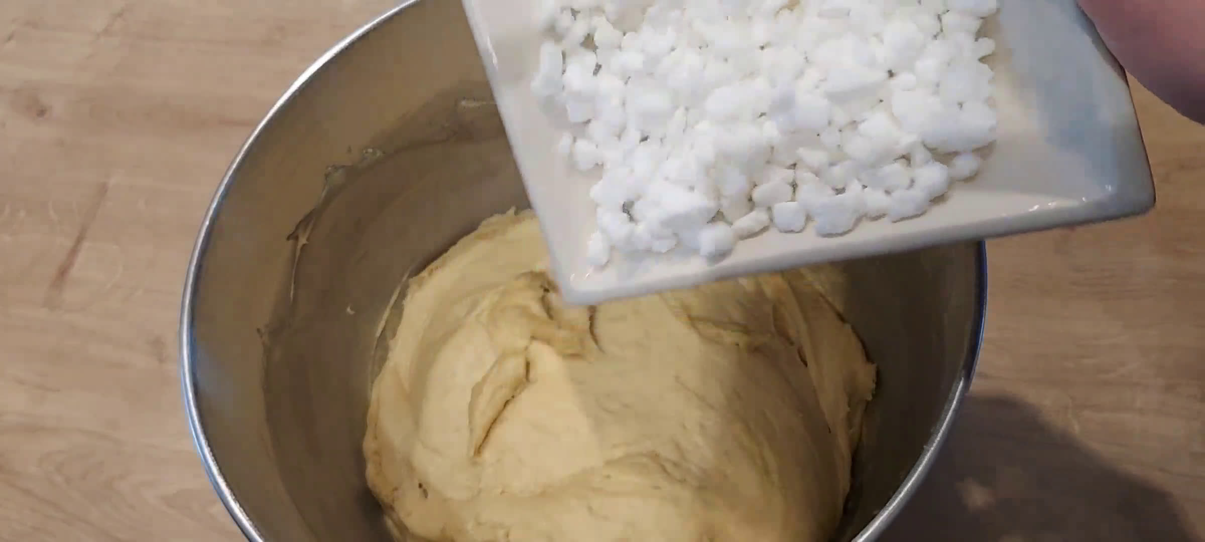Une image de l'étape 5 de Véritable gaufres de Liège, recette de i Cook Masterclass.