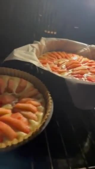 Foto del passaggio 4 della ricetta Torta MELE 🍎 all’alchermes