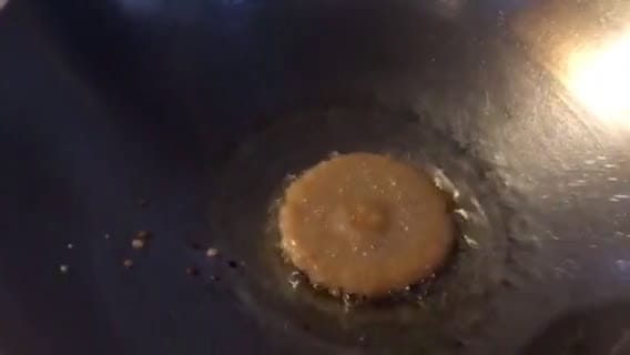 Foto langkah ke 4 dari resep Kue Cucur Gula Merah.