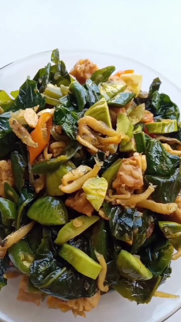 Foto langkah ke 4 dari resep Tumis tempe teri daun melinjo.