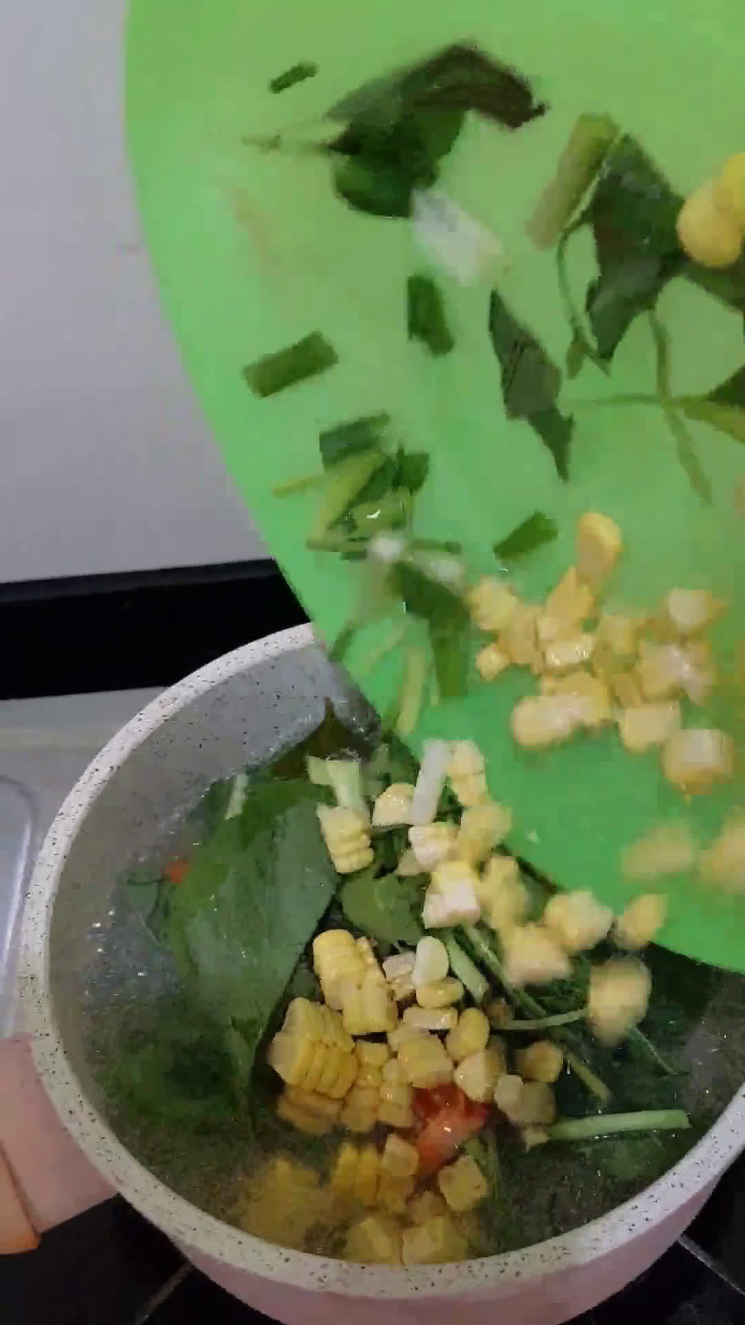 Foto langkah ke 1 dari resep Kuah Asam Tahu (263).