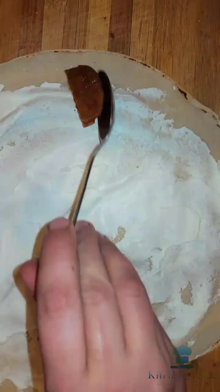 A picture of step 2 of Labneh Sandwich with Toasted Bread.