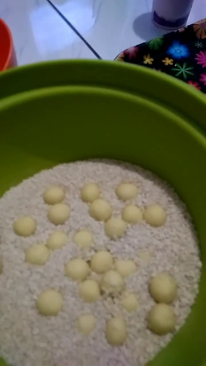 Foto langkah ke 4 dari resep Keciput renyah.