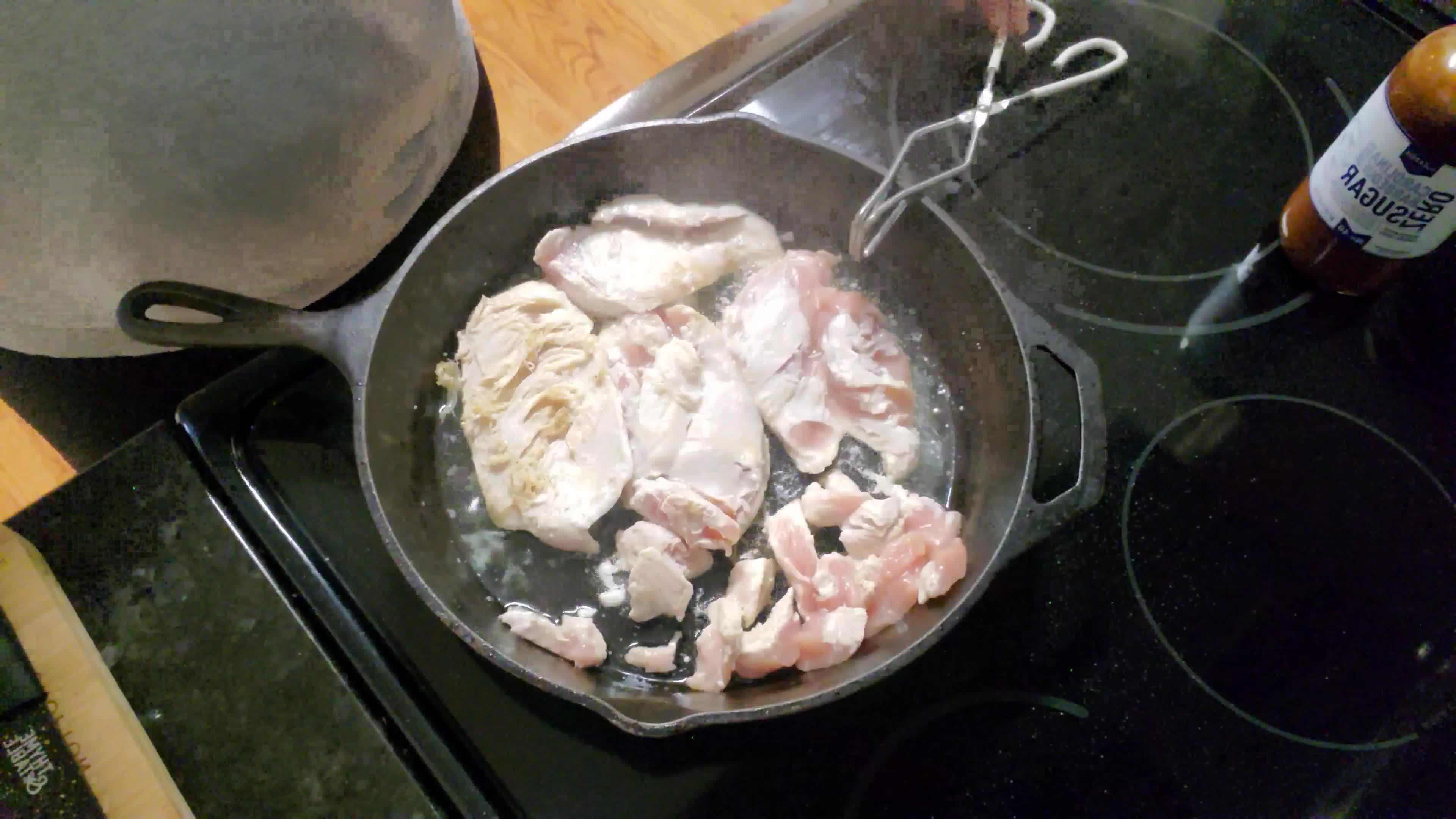 A picture of step 1 of BBQ pizza.