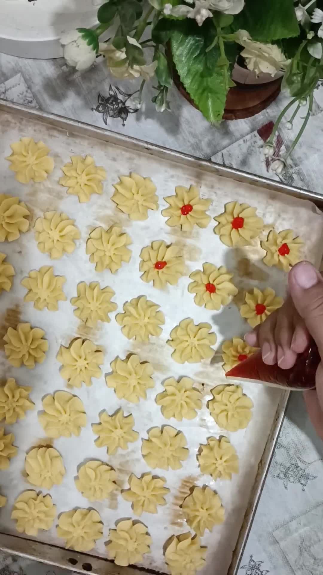 Foto langkah ke 3 dari resep Semprit jadul Eggless.