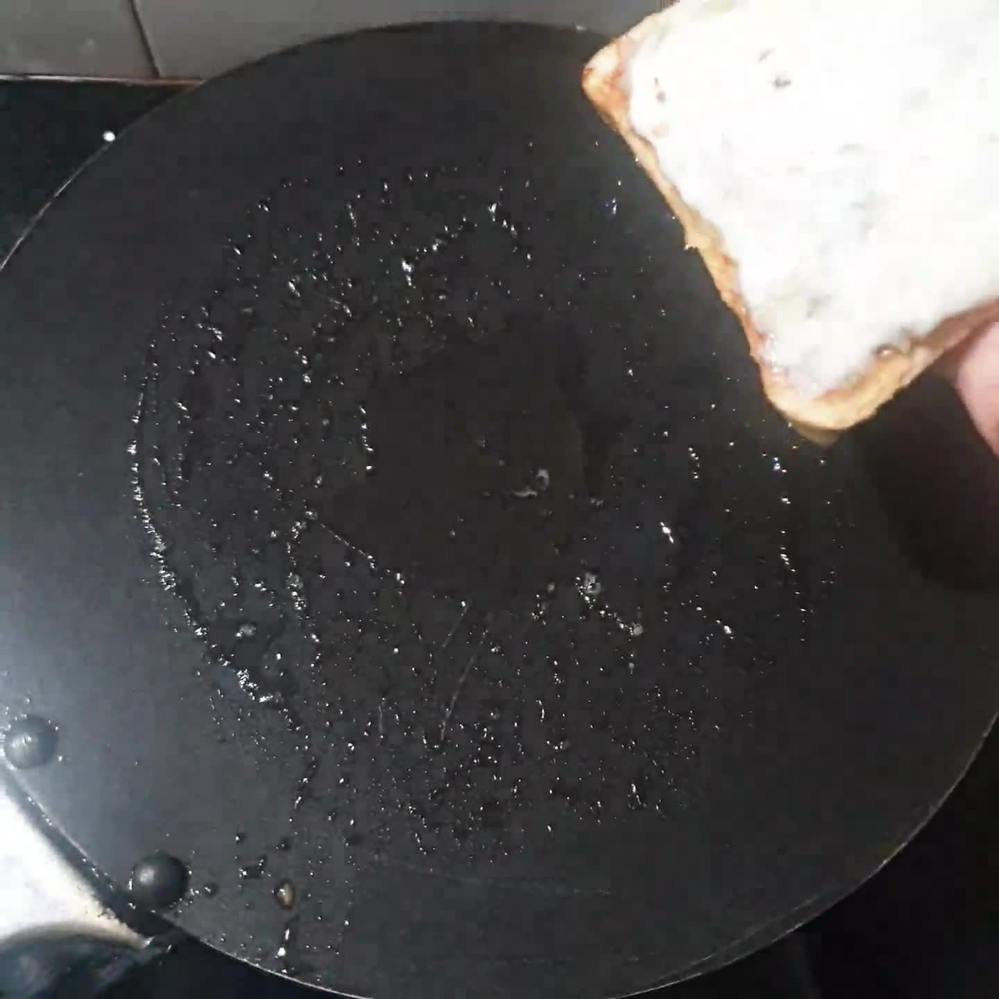આલુ બ્રેડ ટોસ્ટ (Aloo Bread Toast recipe in Gujarati) રેસીપી સ્ટેપ7ફોટો