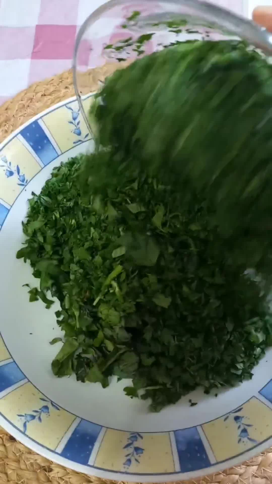 صورة لخطوة 1 من وصفة سلطة مليون دولار 💵