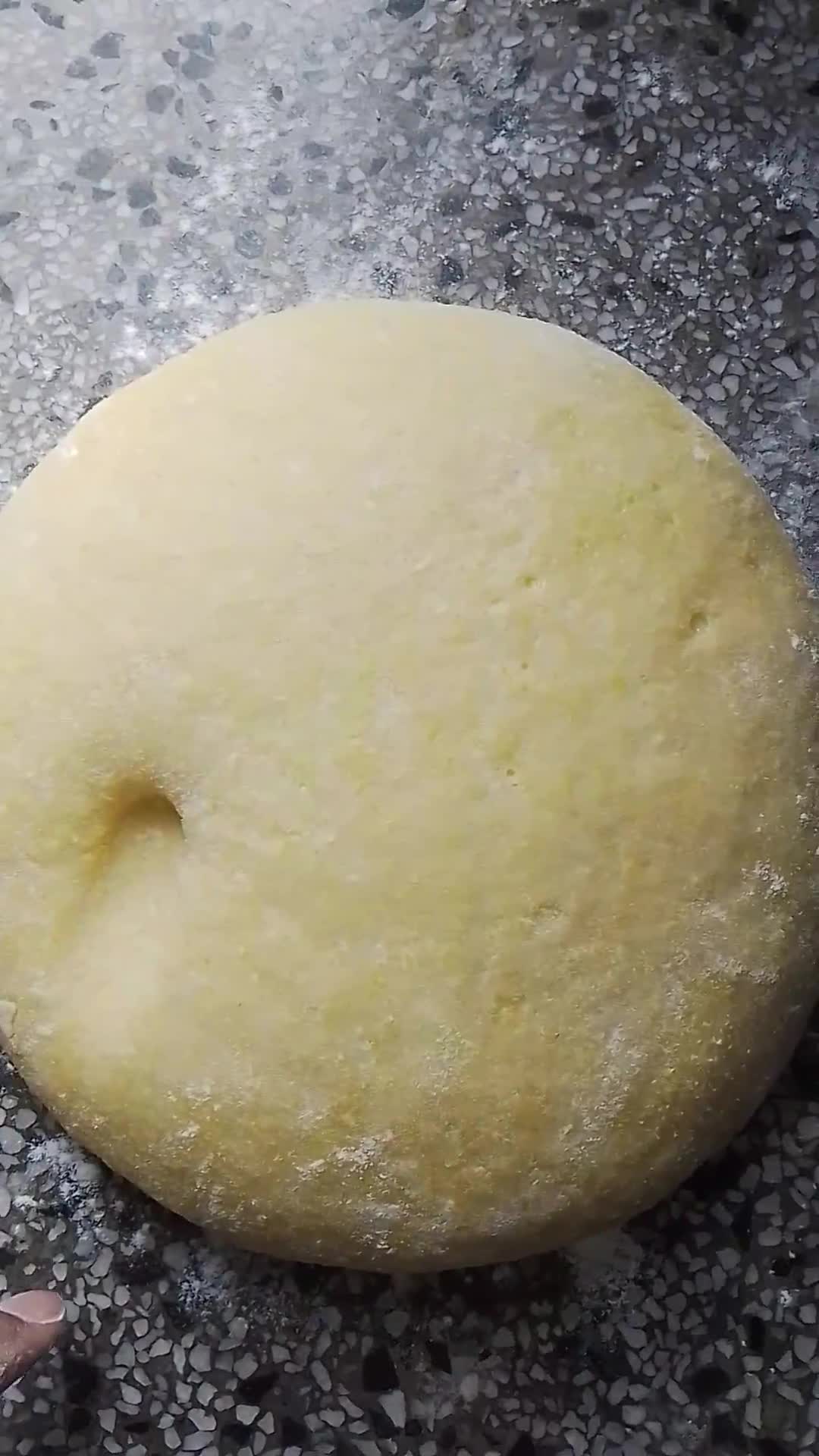 Foto del paso 2 de la receta: Scons crocantes y dulces hecho con polenta y harina!