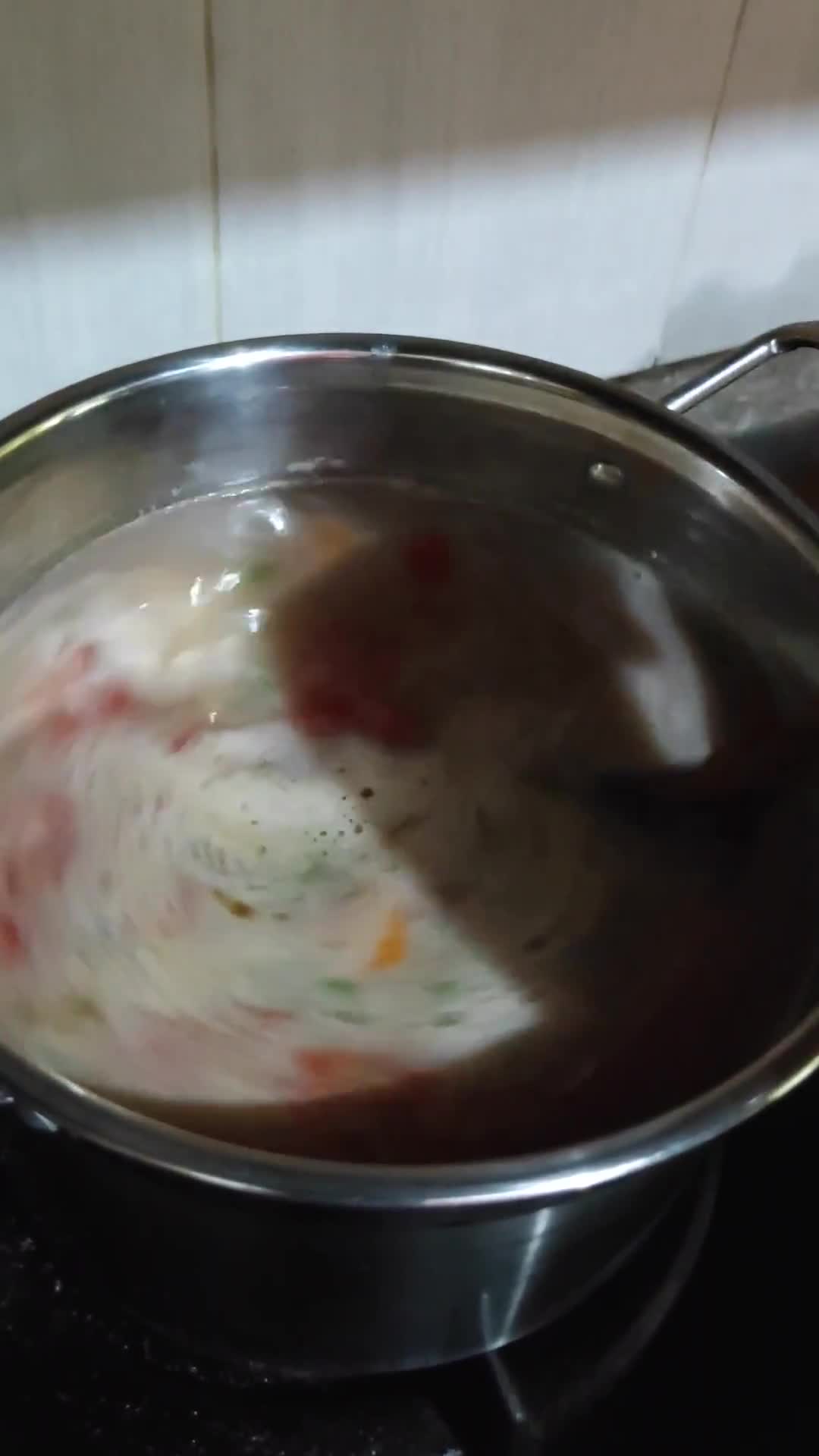 Foto langkah ke 7 dari resep Sup Krim Kacang Merah Sayap Ayam.
