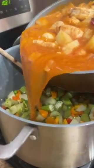 A picture of step 7 of Chicken Afritada Menudo.