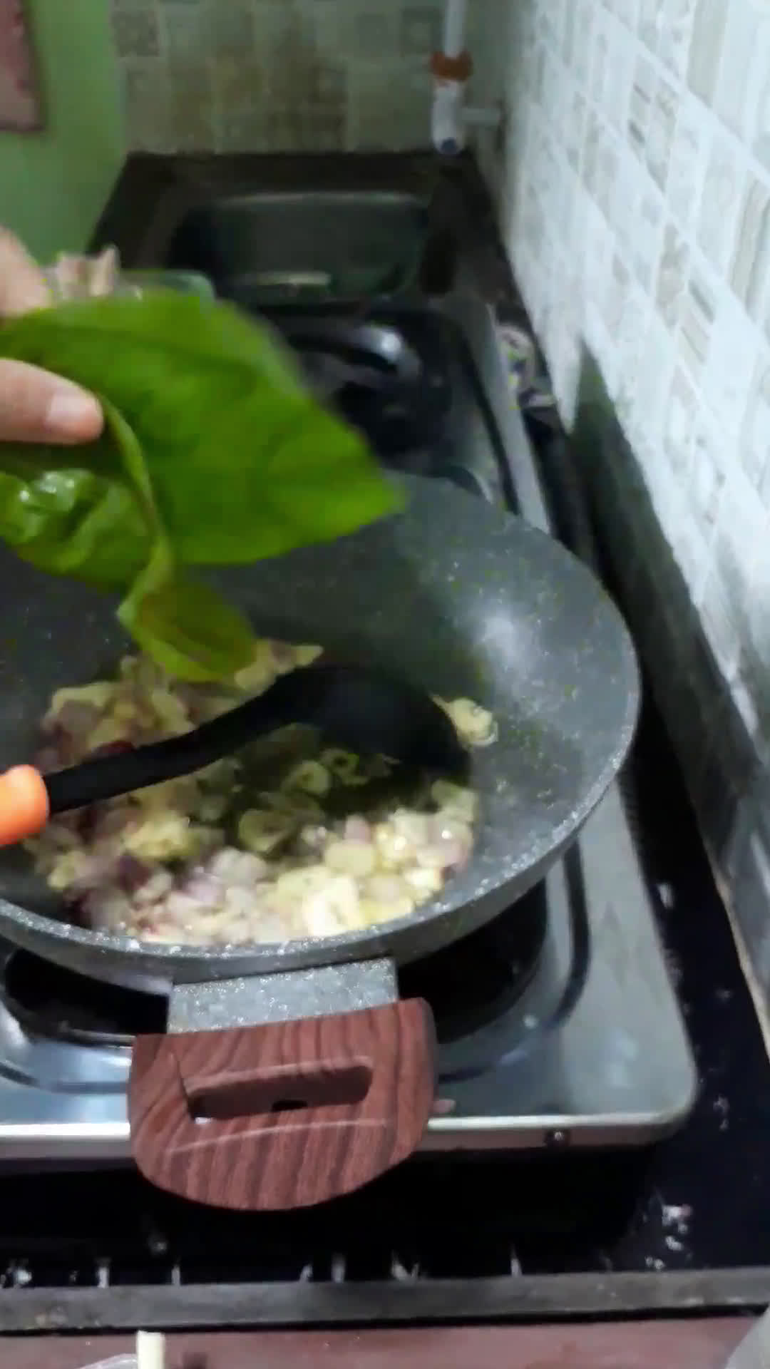 Foto langkah ke 2 dari resep Garang Asem Ayam.