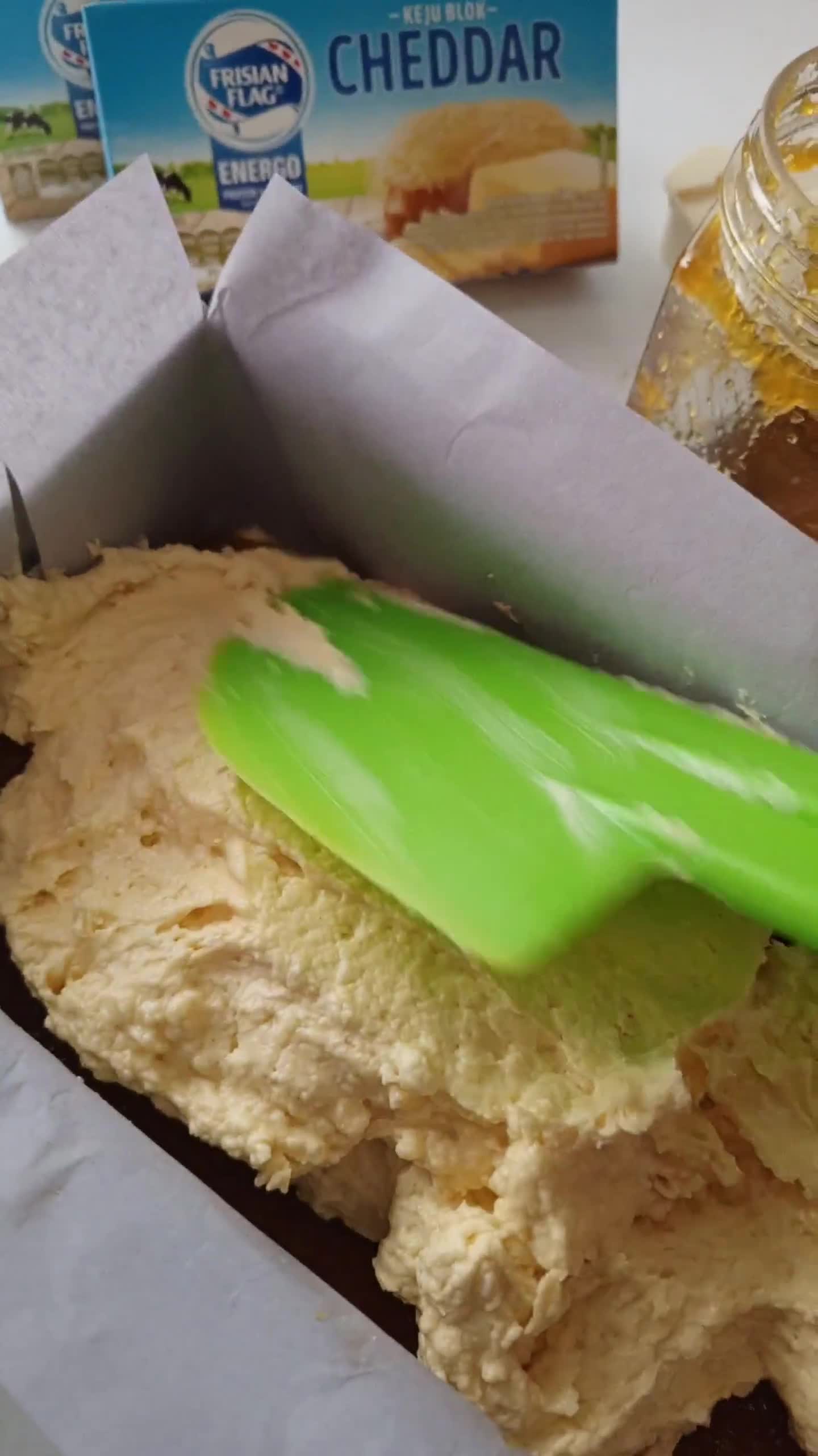 Foto langkah ke 5 dari resep Lekker Holland Nanas Keju.