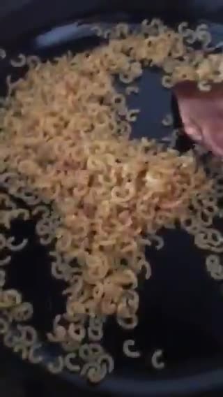 Foto del paso 12 de la receta: Fideuá de marisco