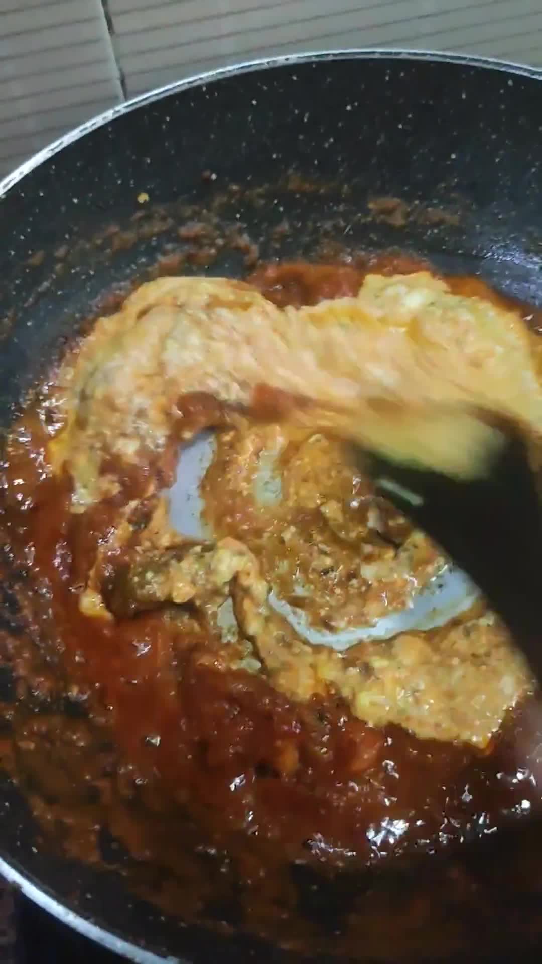 आलू शिमला मिर्च ग्रेवी(दही वाली) (Aloo Shimla Mirch in Dahi Gravy) रेसिपी चरण 5 फोटो