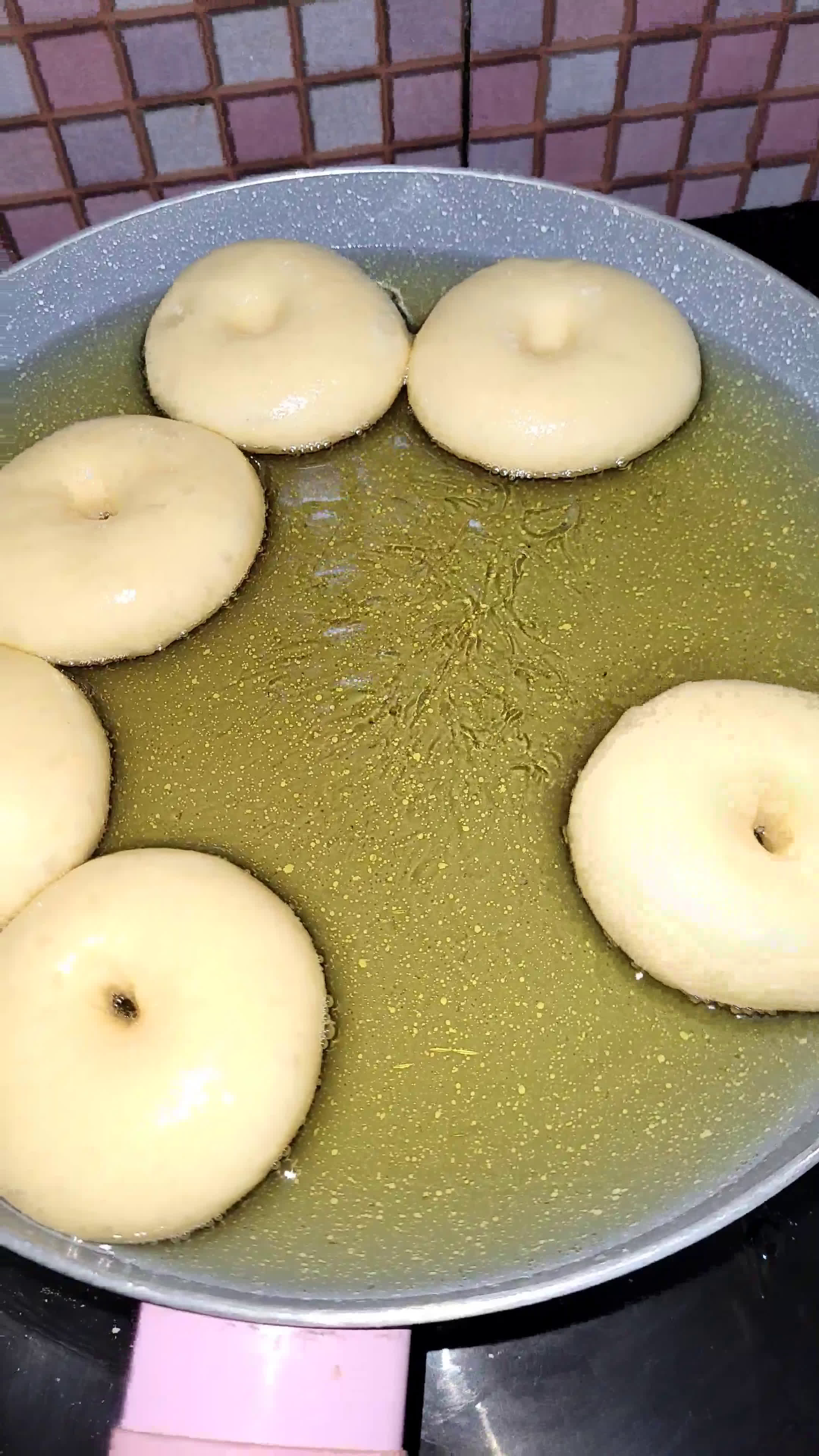 Foto langkah ke 5 dari resep 239. Donat Mayo Sambalado.