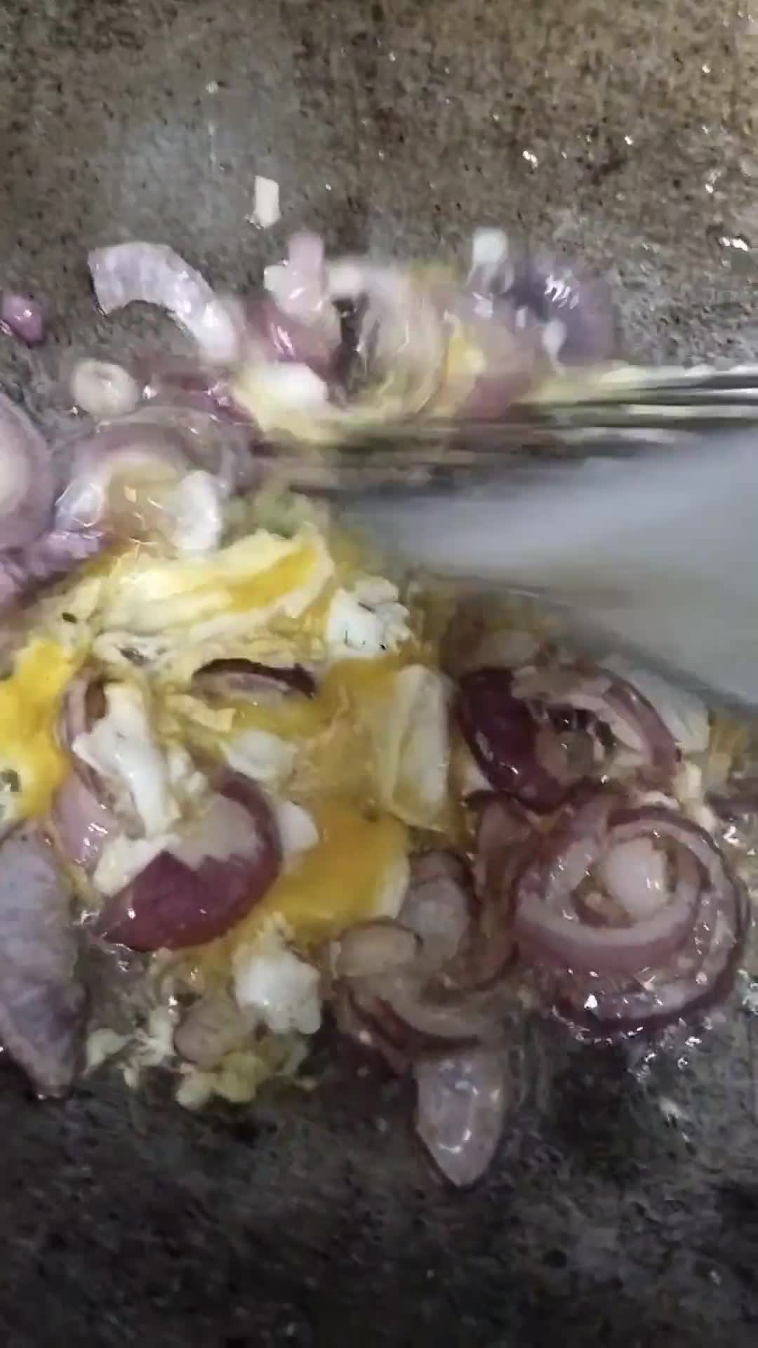Gambar langkah 4 resipi Tempe goreng campur.