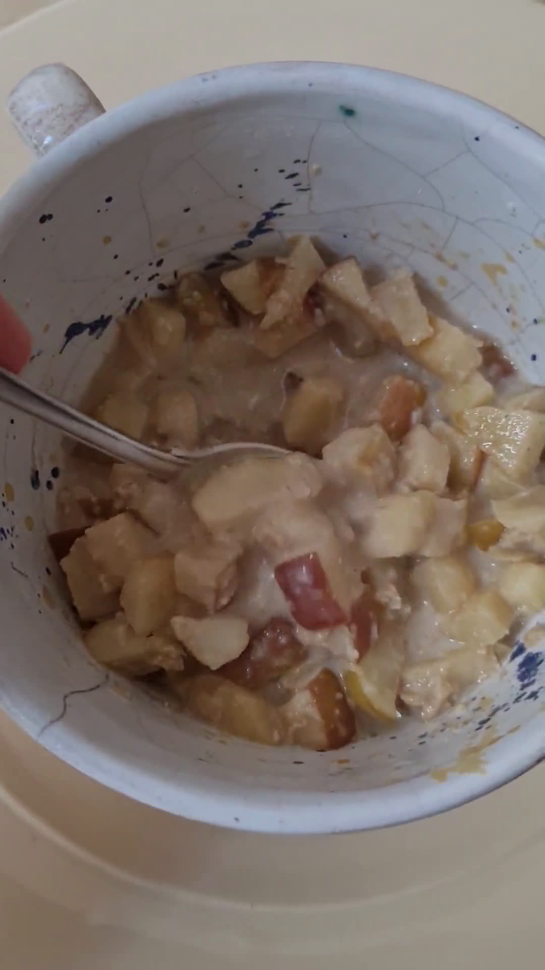 Foto del paso 2 de la receta: Mug cake de avena y manzana caramelizada 🍎 Tortita en taza