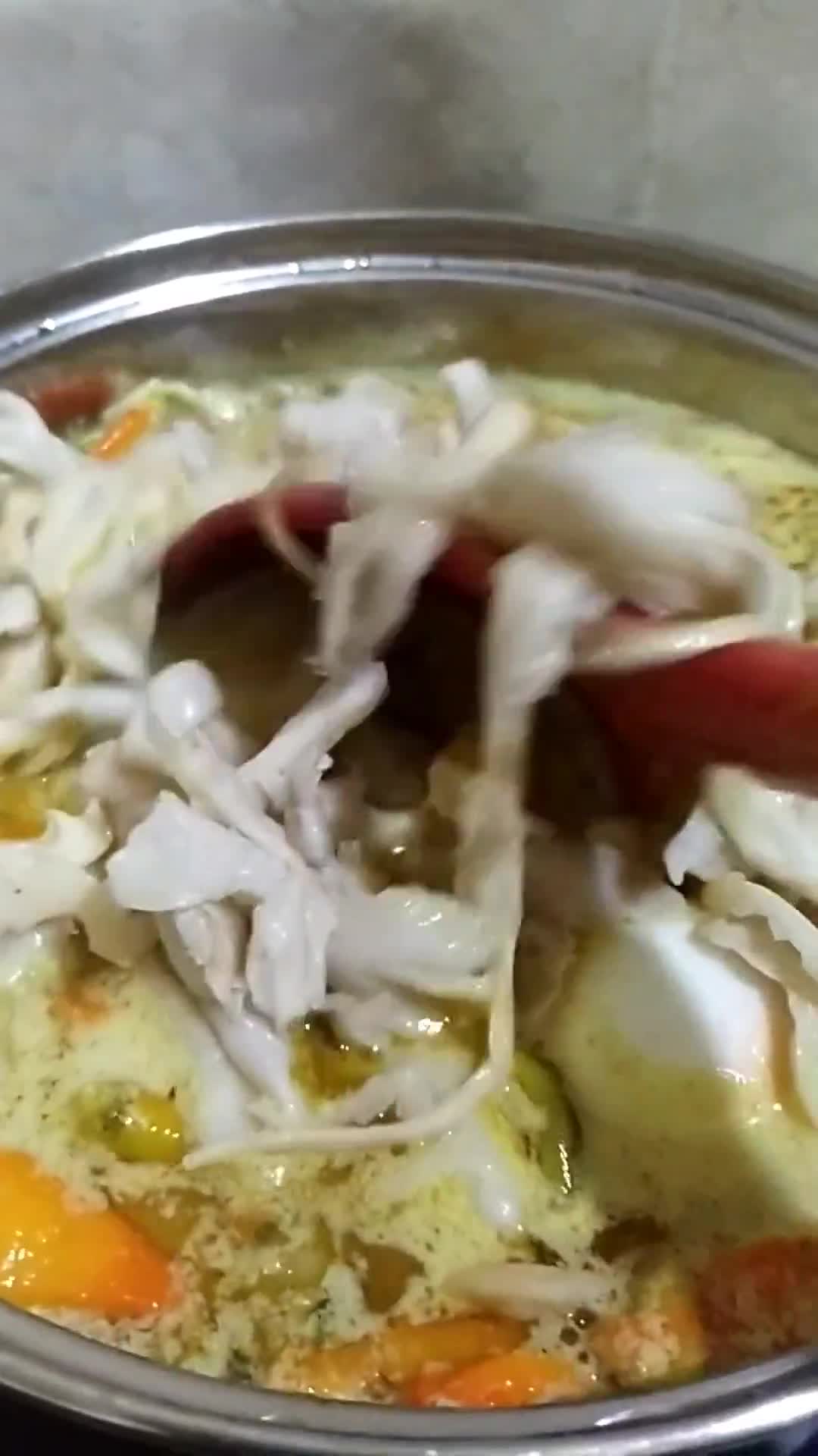 Foto langkah ke 3 dari resep Kare jamur telor.