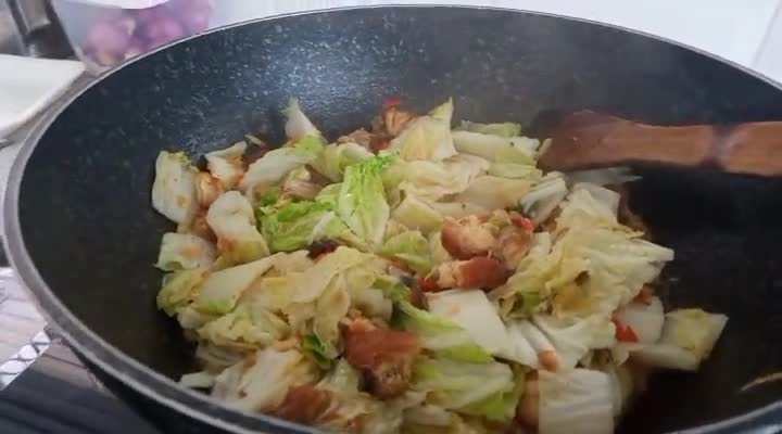 Foto langkah ke 2 dari resep Tumis sawi putih ikan gabus.