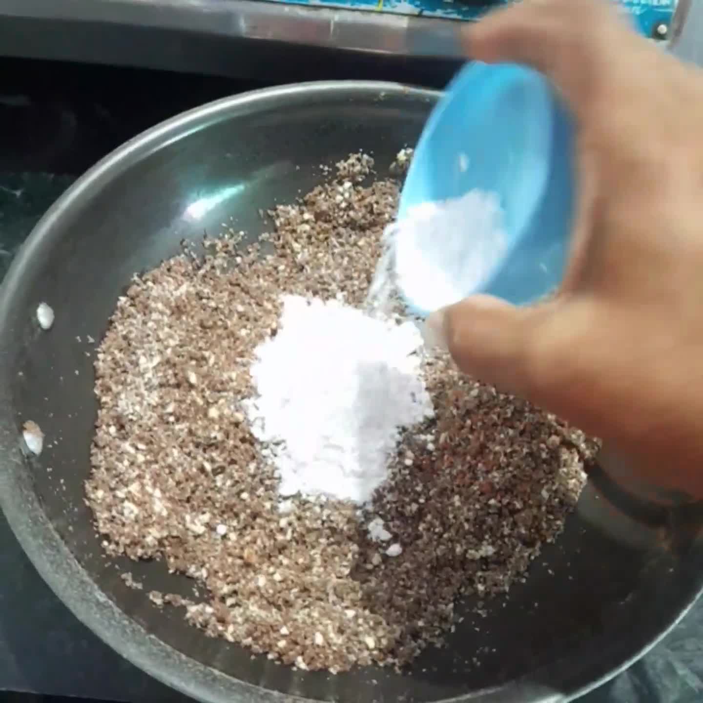 रागी ड्राई फ्रूट्स लड्डू रेसिपी चरण 4 फोटो