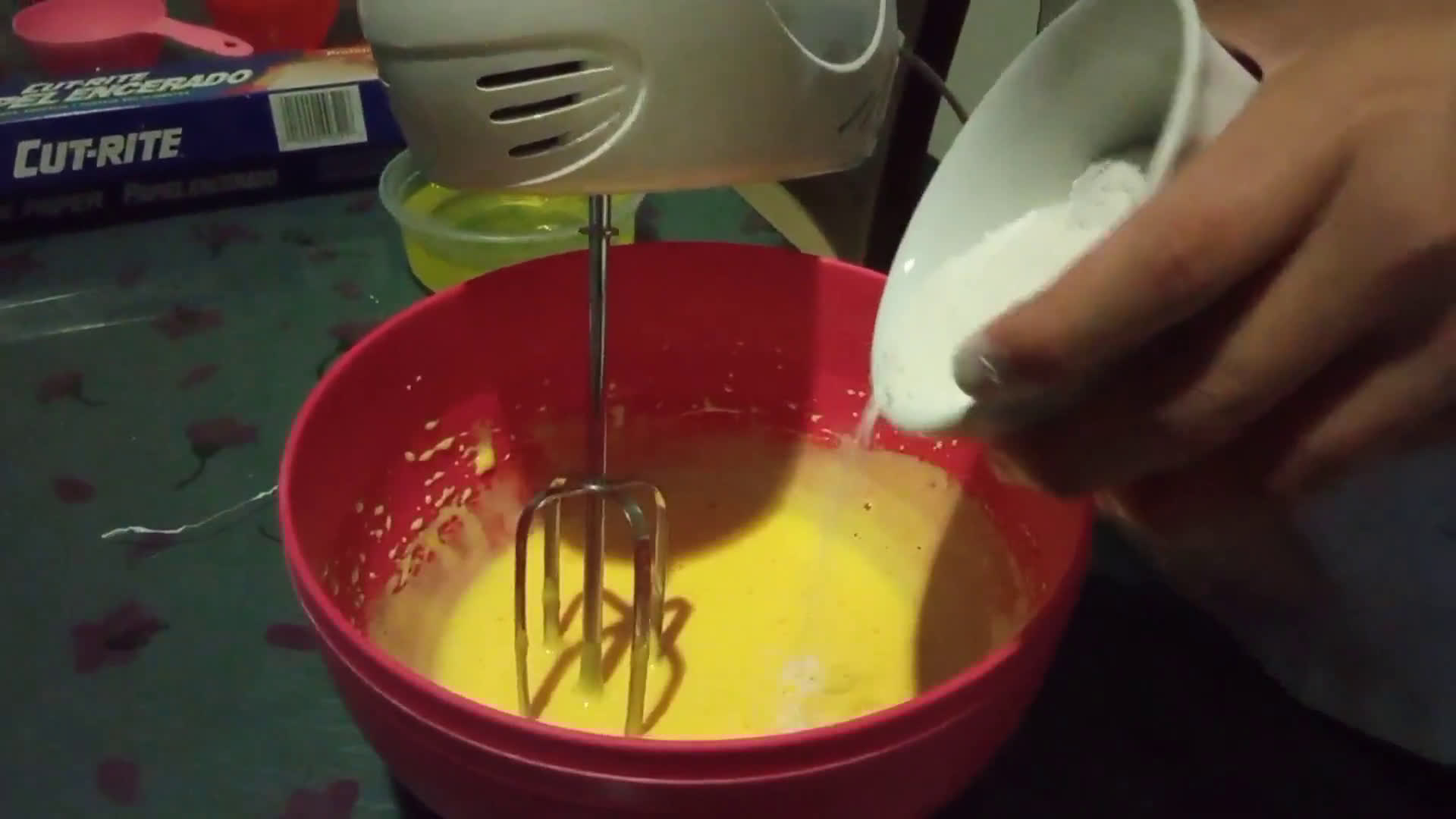Foto del paso 3 de la receta: Panque esponjoso