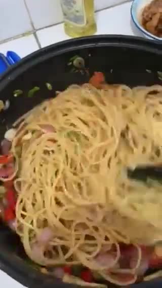 Foto langkah ke 4 dari resep Spagetti oriental ala pizza hut🍝.