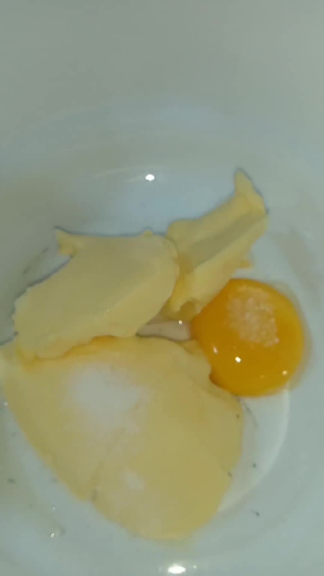 Une image de l'étape 3 de Quiche aux oignons mauves 🧅🧅🧅🧅.