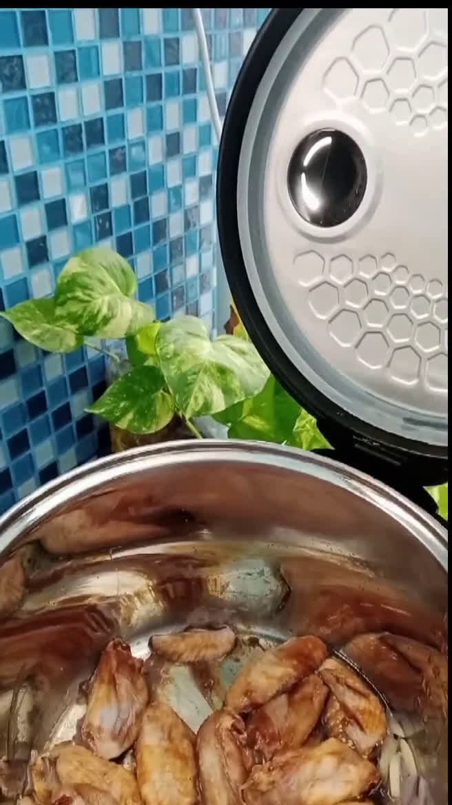 Foto langkah ke 2 dari resep Sayap ayam masak kecap.