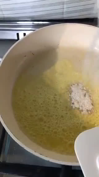 صورة لخطوة 3 من وصفة القشد الملكي