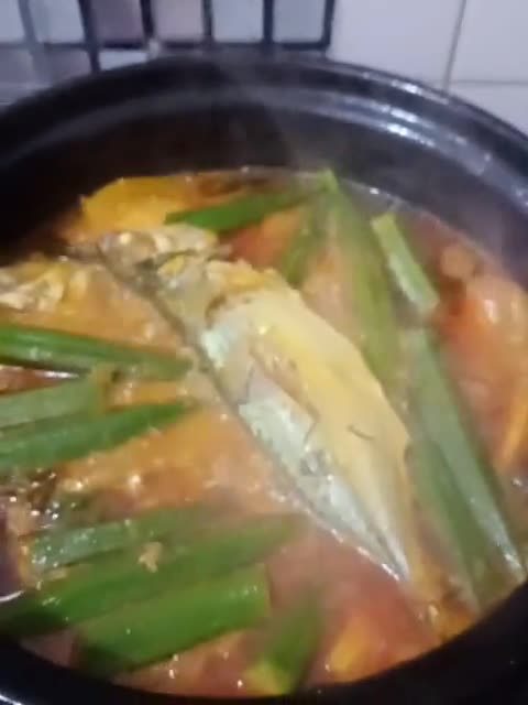 Gambar langkah 6 resipi Masak Kari Ikan Rumahan Jantan(ikan Kembung).