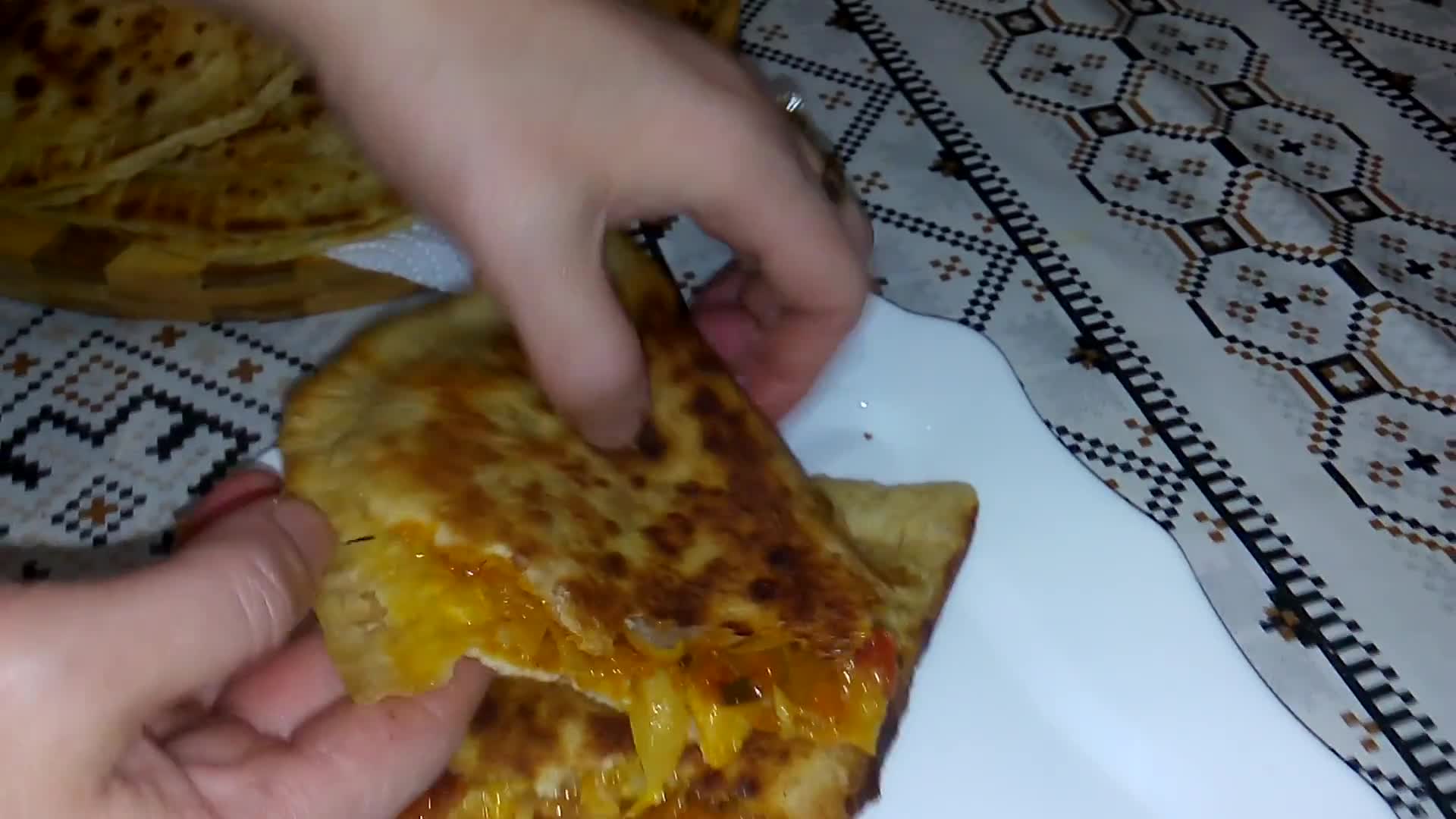 صورة لخطوة 10 من وصفة فطائر المقلاة السريعة 😋
