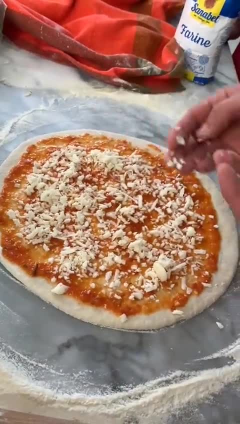 صورة لخطوة 5 من وصفة Pizza