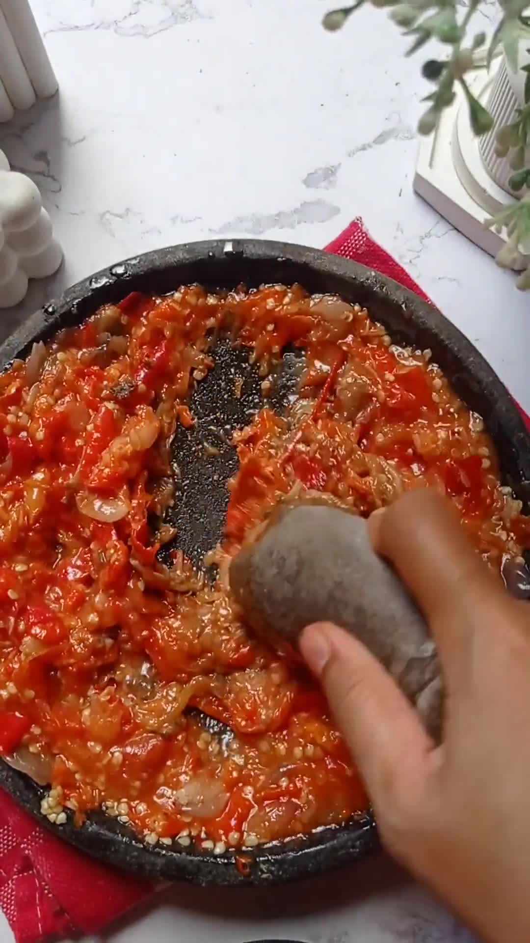 Foto langkah ke 2 dari resep Sambal Pokak Ikan Asin.