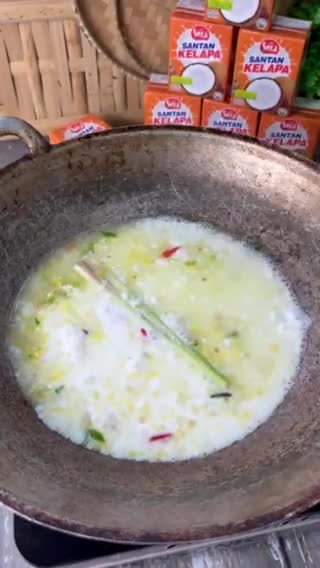 Gambar langkah 2 resipi Masak lemak cili api pucuk paku & udang.