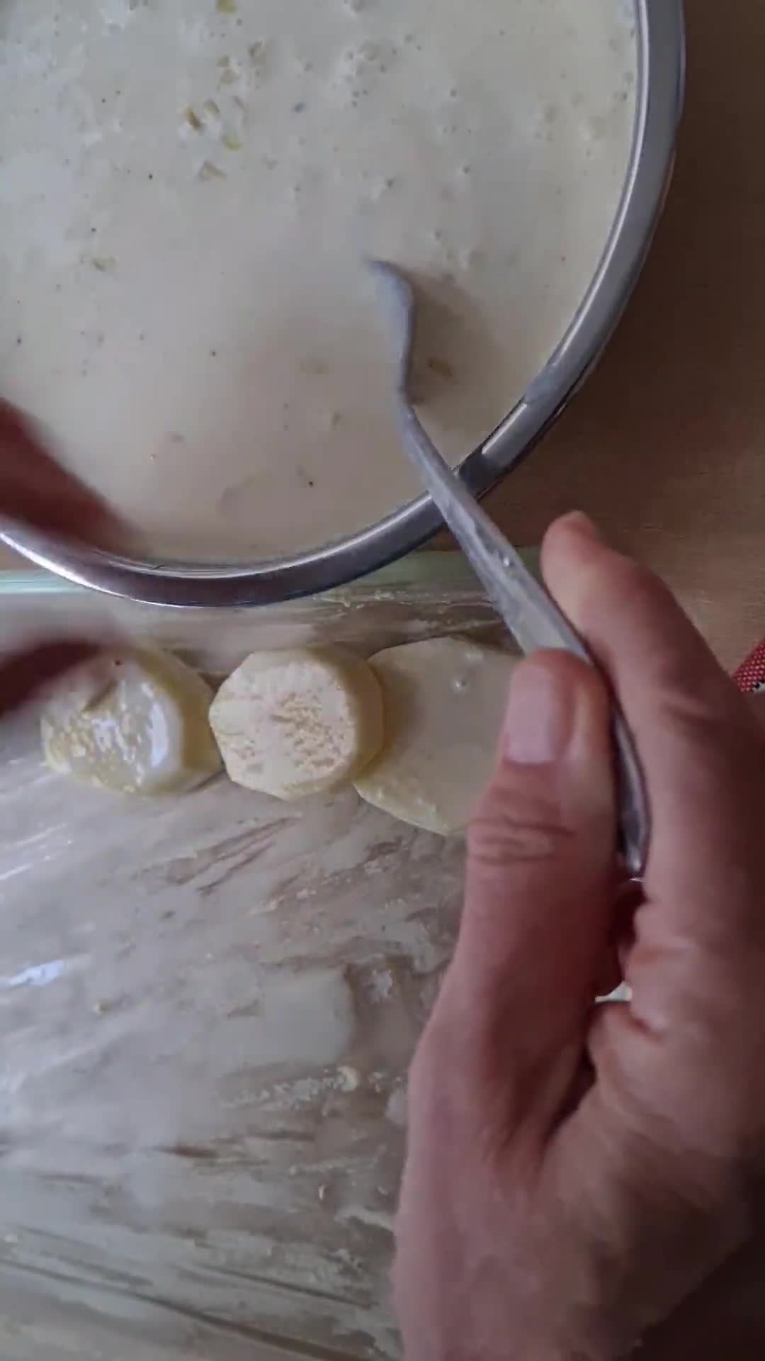 Foto del paso 4 de la receta: Papas a la crema con queso azul 🇫🇷 inspirada en receta francesa Gratin dauphinois (*) 🇫🇷