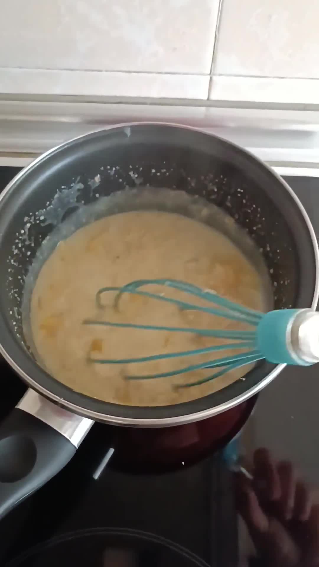 Foto del paso 2 de la receta: Gachas de avena con mango, coco y canela