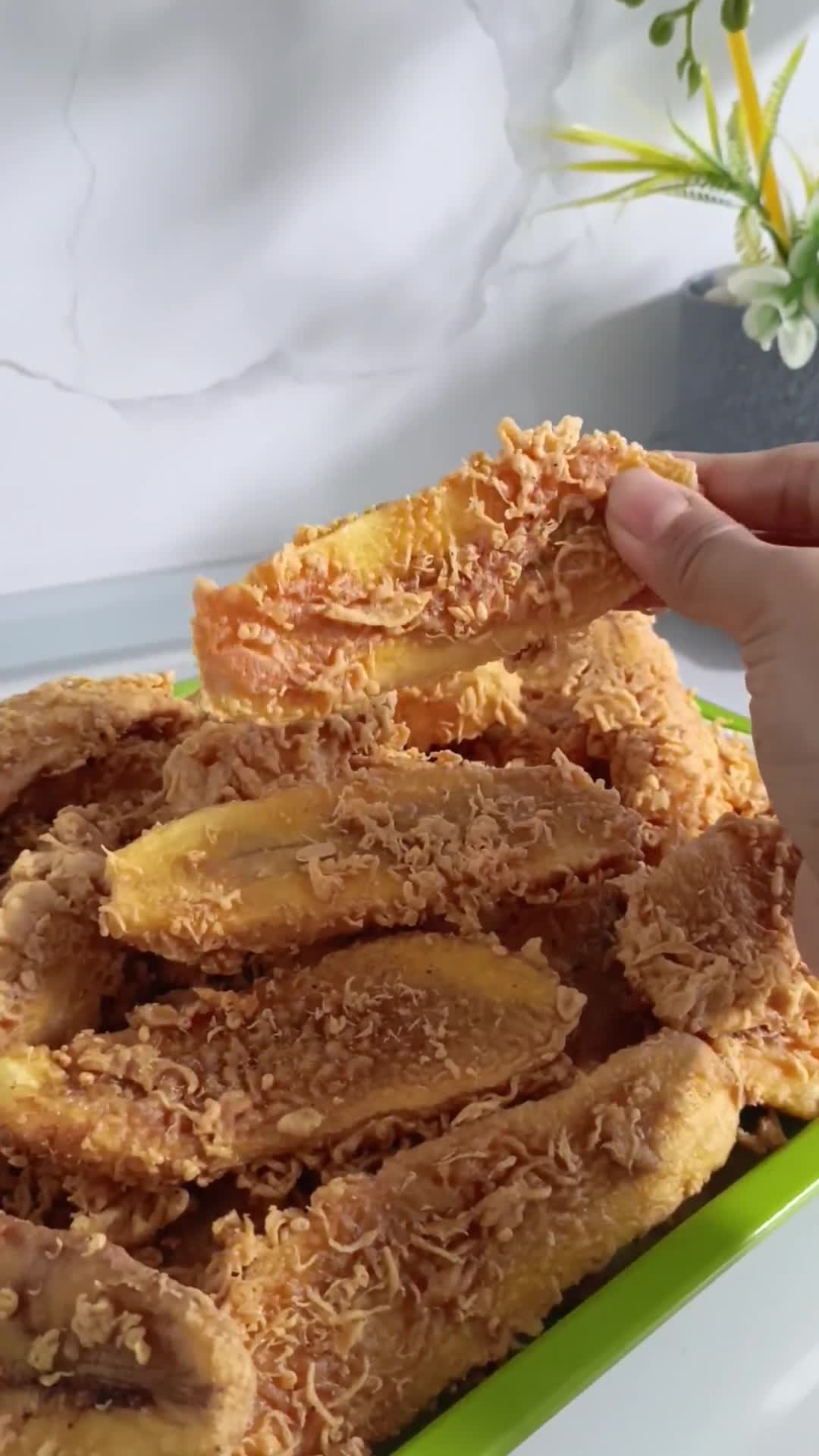 Gambar langkah 6 resipi Pisang Nipah Goreng.
