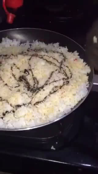 Foto langkah ke 9 dari resep Nasi goreng sosis kecap manis 🍲✨.