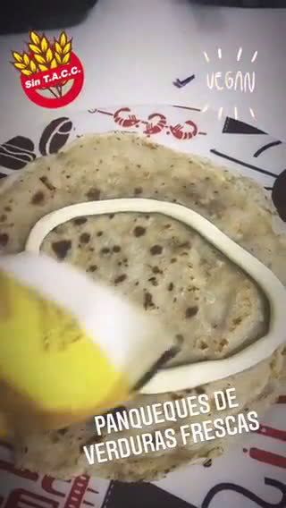 Foto del paso 2 de la receta: Panqueques salados y verduras frescas (Sin TACC / Gluten Free / Vegan)