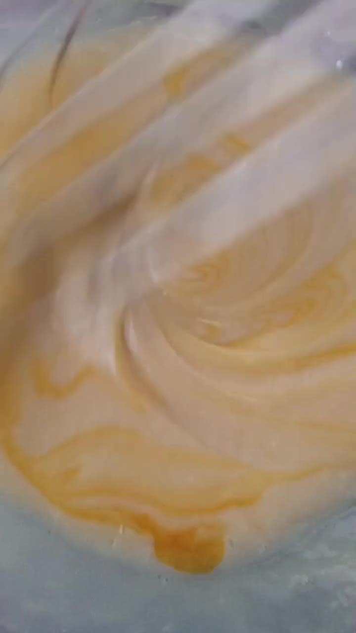 Foto langkah ke 2 dari resep Cheese Pudding Cake.