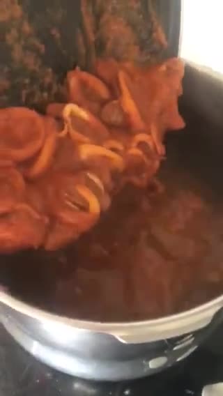 Foto del paso 10 de la receta: Potaje de garbanzos con calamares 🦑 y almejas