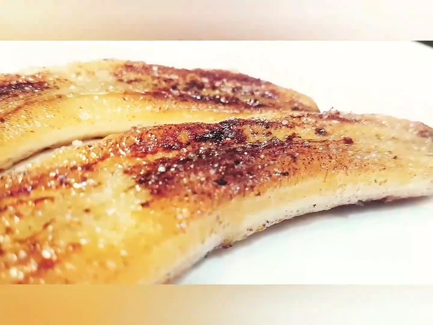 Une image de l'étape 5 de DESSERT MINUTE : BANANES FLAMBEES caramélisées AU RHUM.