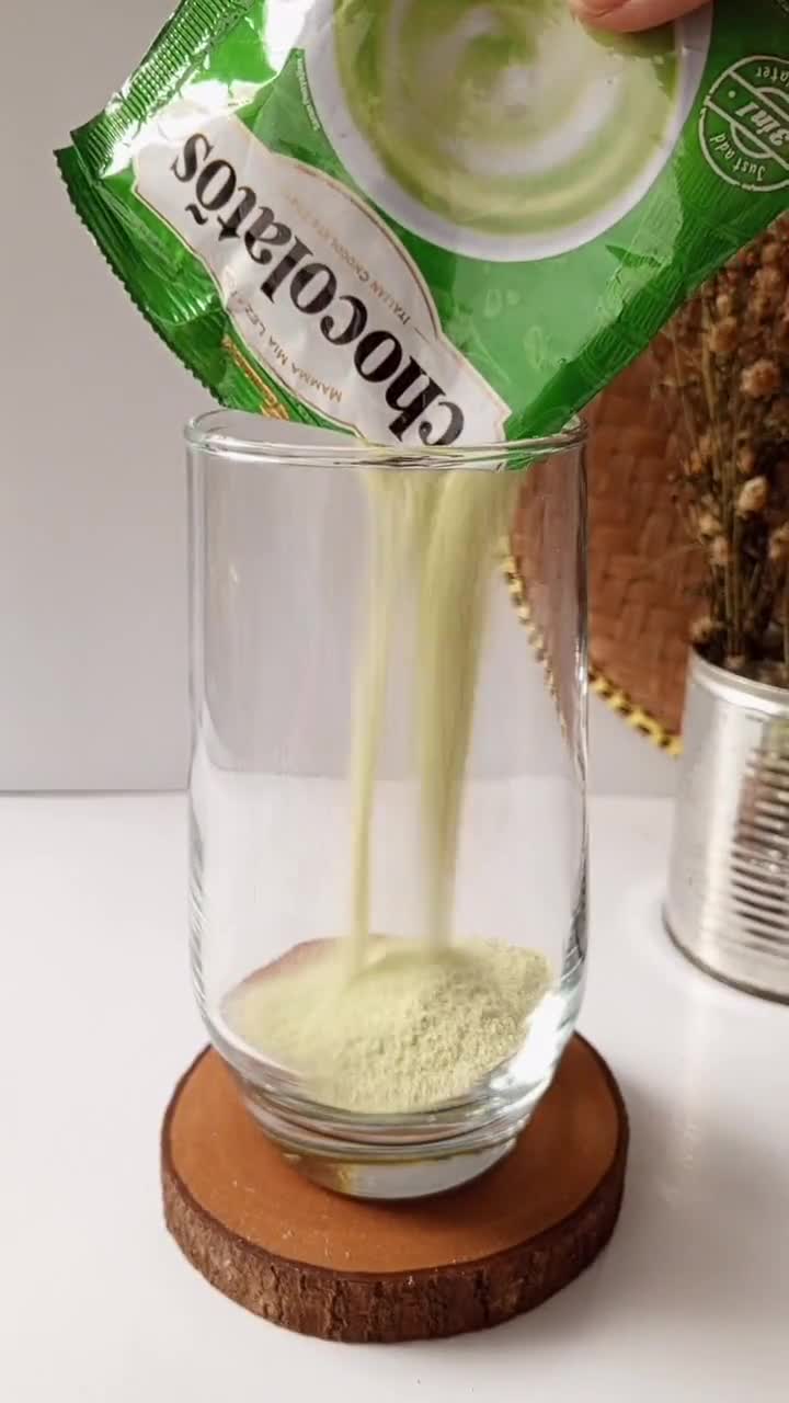 Foto langkah ke 2 dari resep Iced Creamy Matcha Latte.